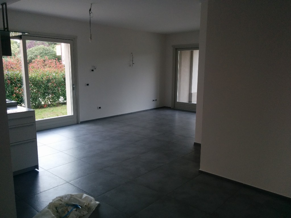 VILLA ABBINATA in zona Coviolo a Reggio Emilia