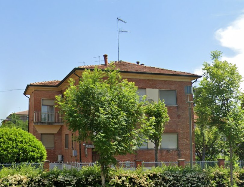 CASA SINGOLA in zona San Maurizio a Reggio Emilia