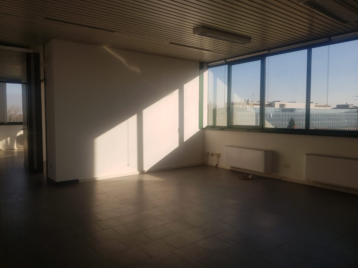 UFFICIO in zona Tribunale a Reggio Emilia