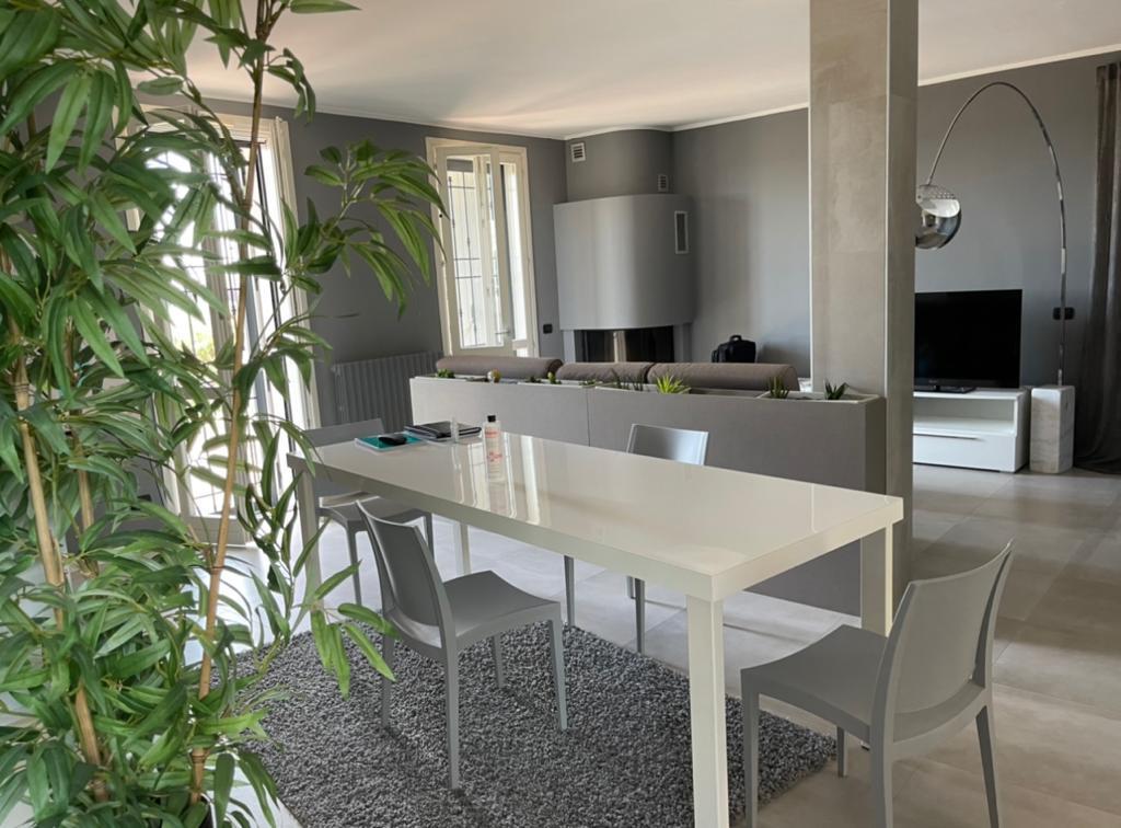 VILLA in zona San Maurizio a Reggio Emilia