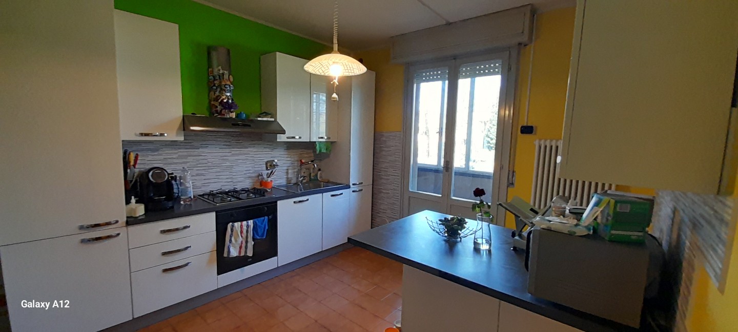 APPARTAMENTO 2 CAMERE in zona Gavassa a Reggio Emilia