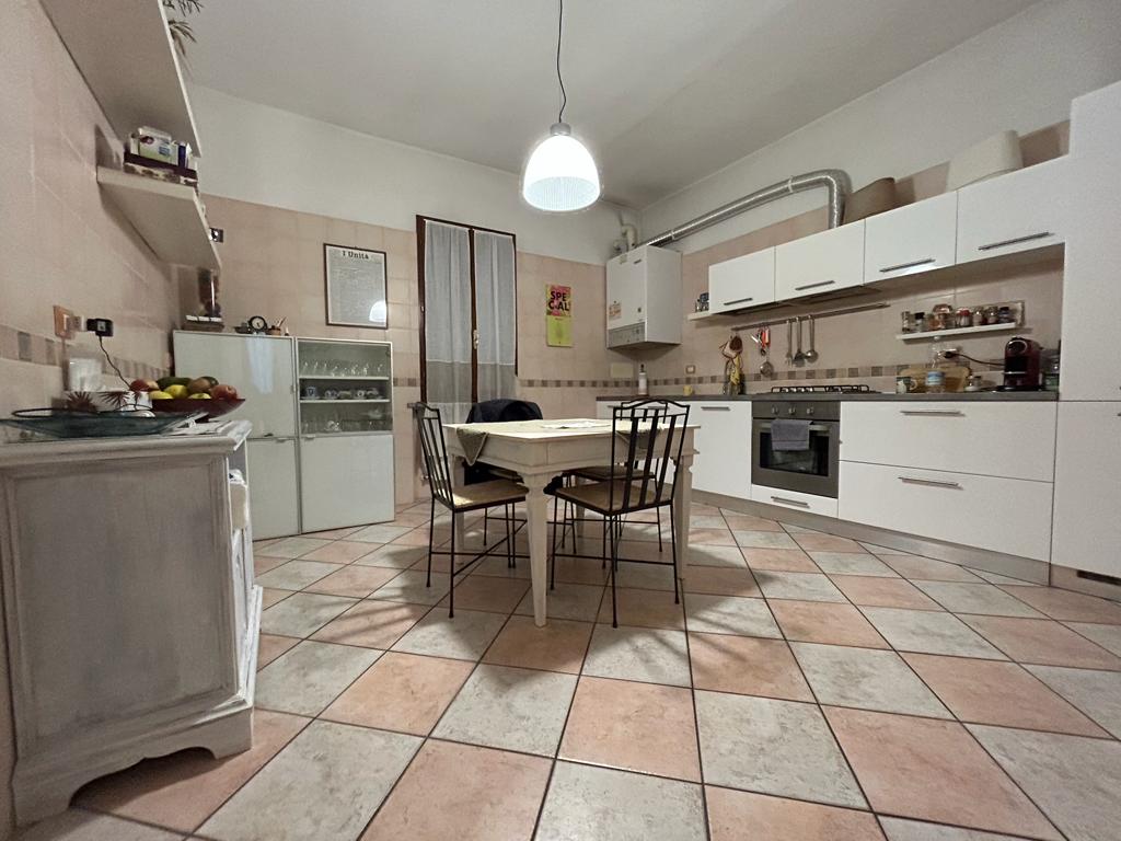 CASA SINGOLA in zona Regina Pacis a Reggio Emilia