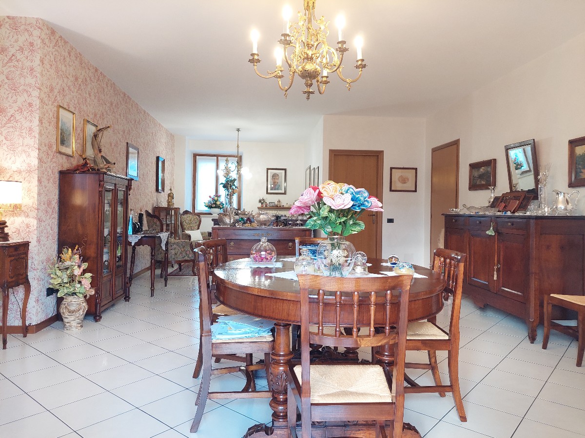 SCHIERA D’ANGOLO in zona Salvarano a Quattro Castella