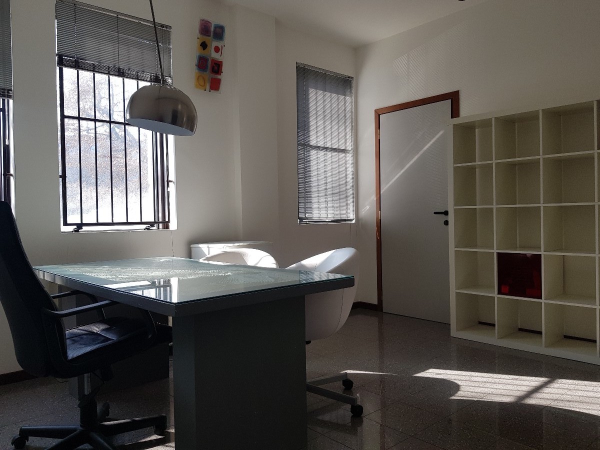 UFFICIO in zona Tribunale a Reggio Emilia
