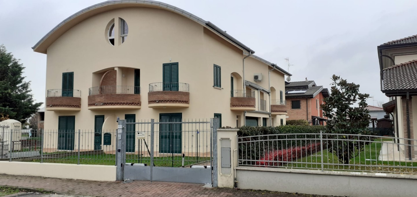 SCHIERA D’ANGOLO in zona Brescello a Brescello