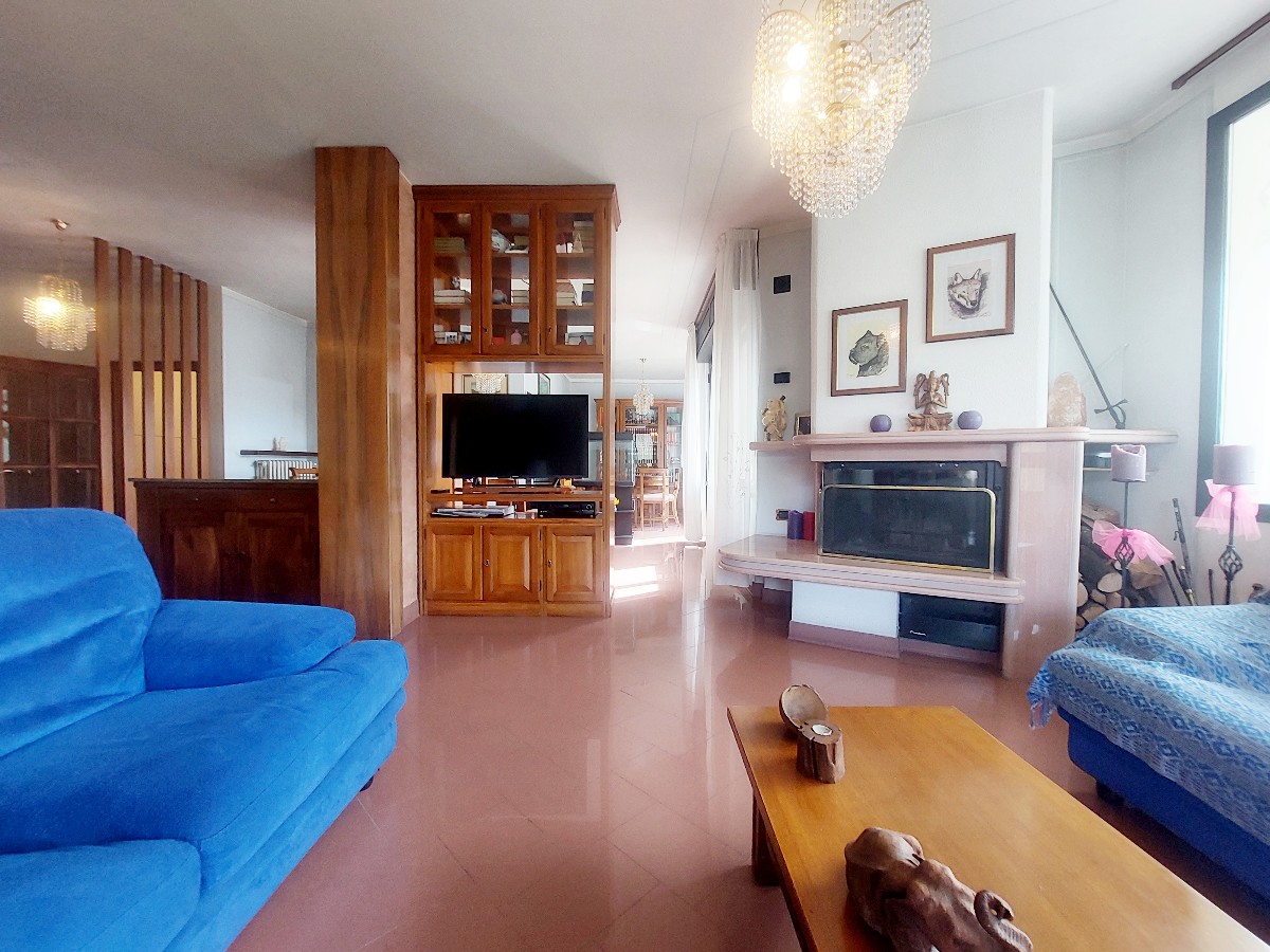 MAISONETTE CON MANSARDA in zona Pecorile a Vezzano sul Crostolo