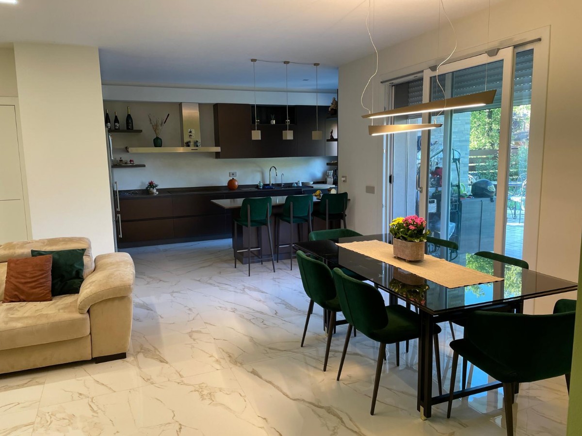 APPARTAMENTO 3 CAMERE in zona Casale di Rivalta a Reggio Emilia