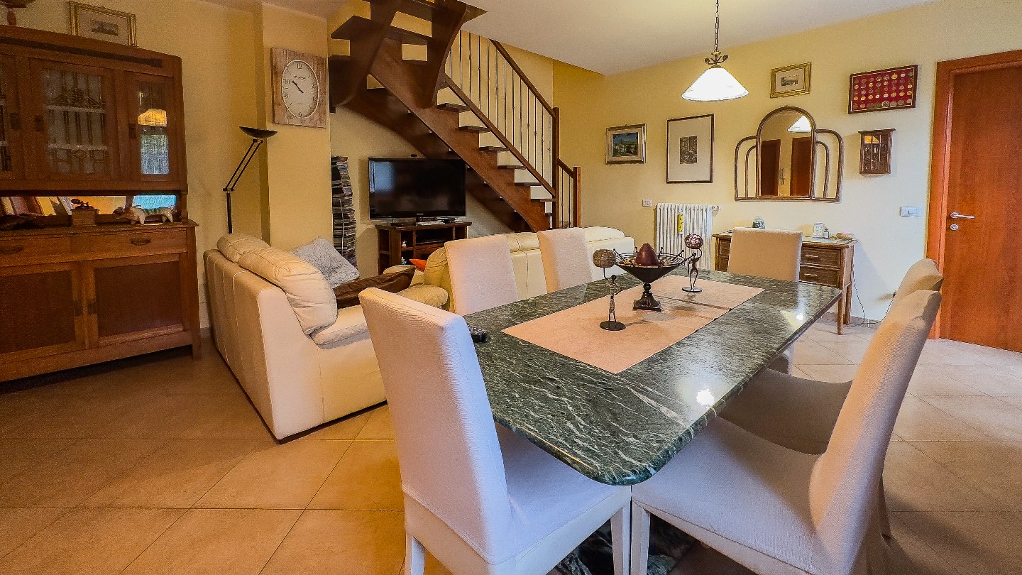 MAISONETTE CON GIARDINO in zona Masone a Reggio Emilia