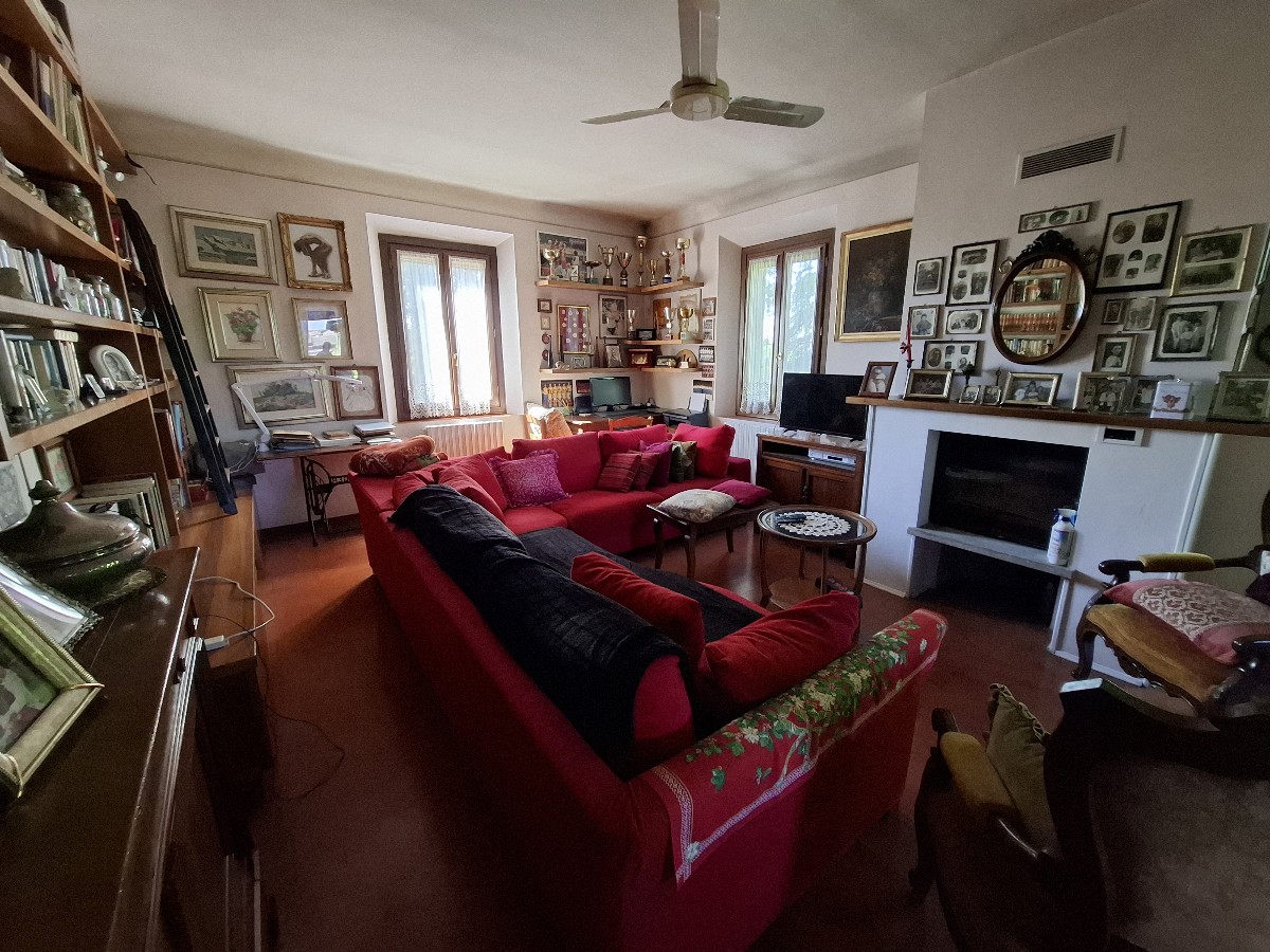 VILLA in zona Botteghe a Albinea