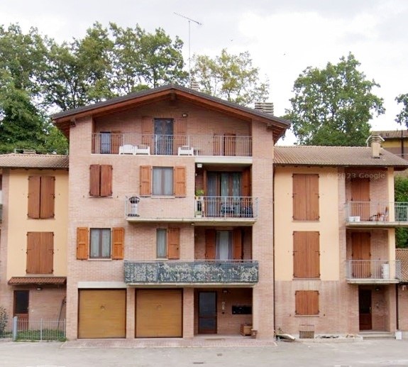 APPARTAMENTO 2 CAMERE in zona Casina a Casina