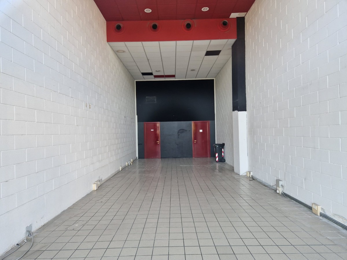 NEGOZIO in zona Acque Chiare a Reggio Emilia