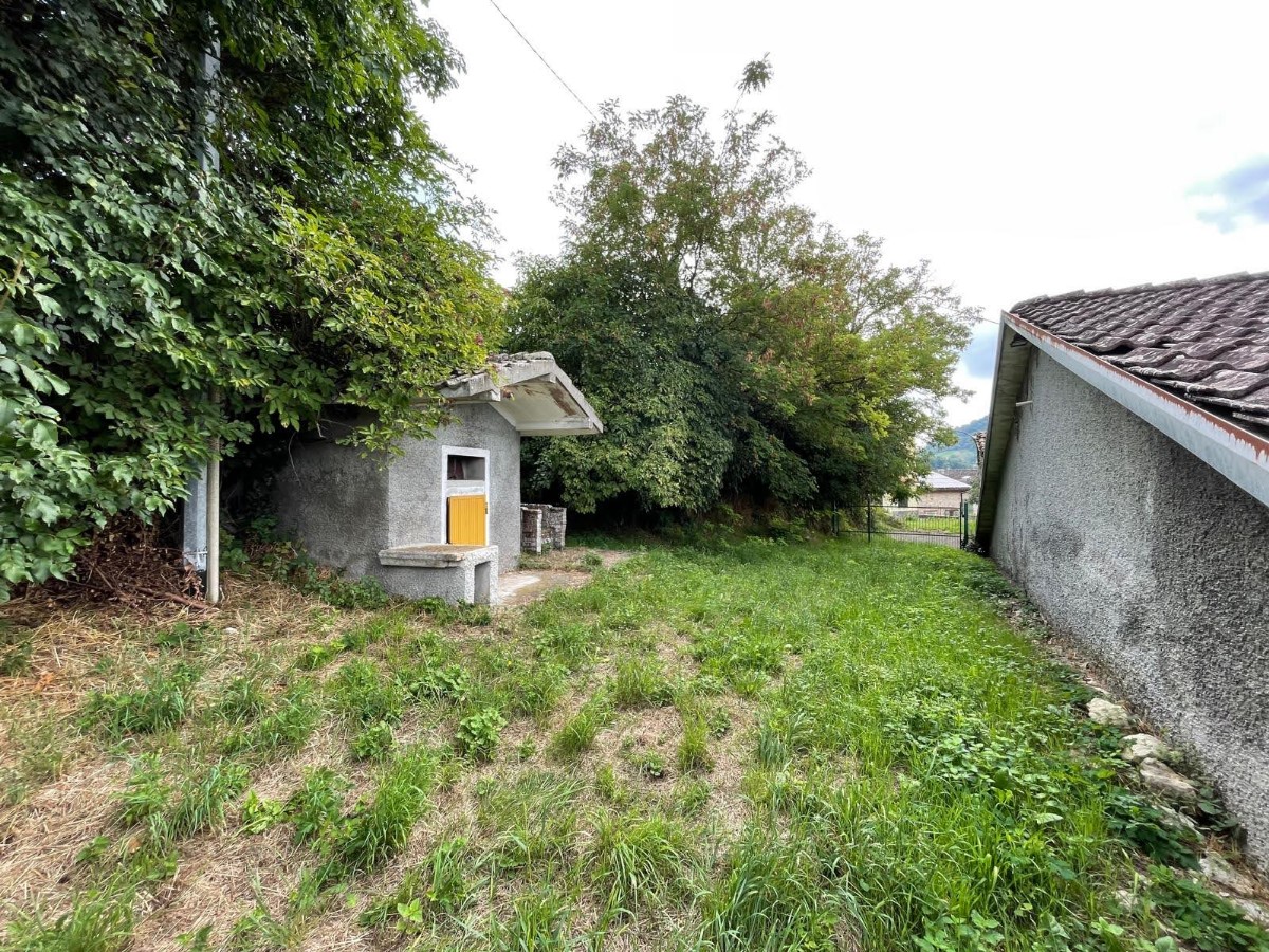 APPARTAMENTO 2 CAMERE in zona Migliara a Casina