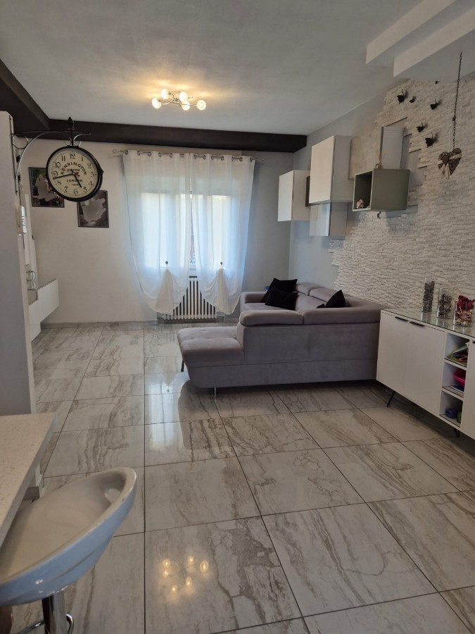 SCHIERA CENTRALE in zona Scandiano a Scandiano