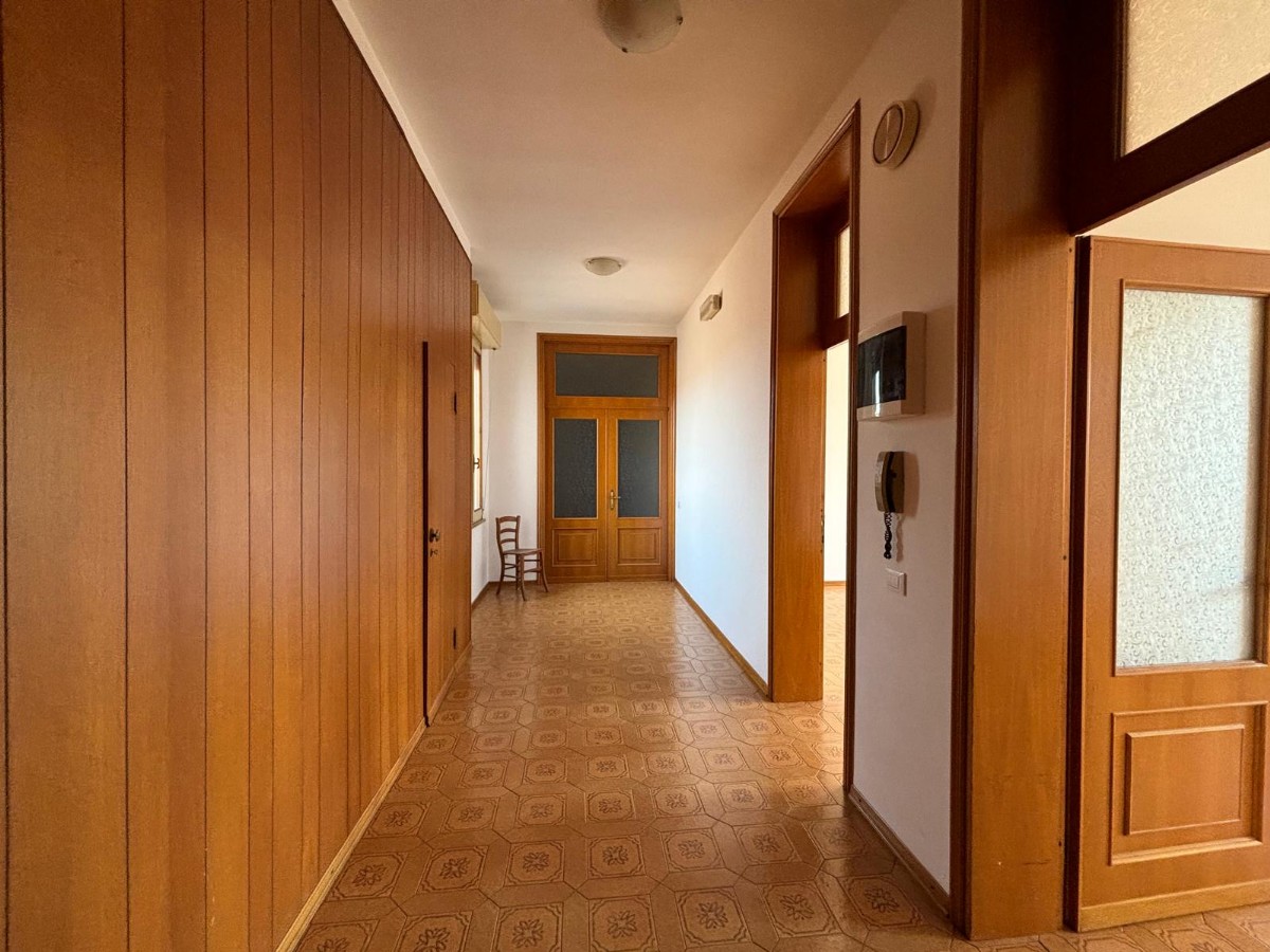 APPARTAMENTO 3 CAMERE in zona Castelnovo di Sotto a Castelnovo di Sotto