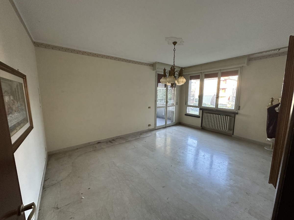 APPARTAMENTO 3 CAMERE in zona Montecchio a Montecchio Emilia