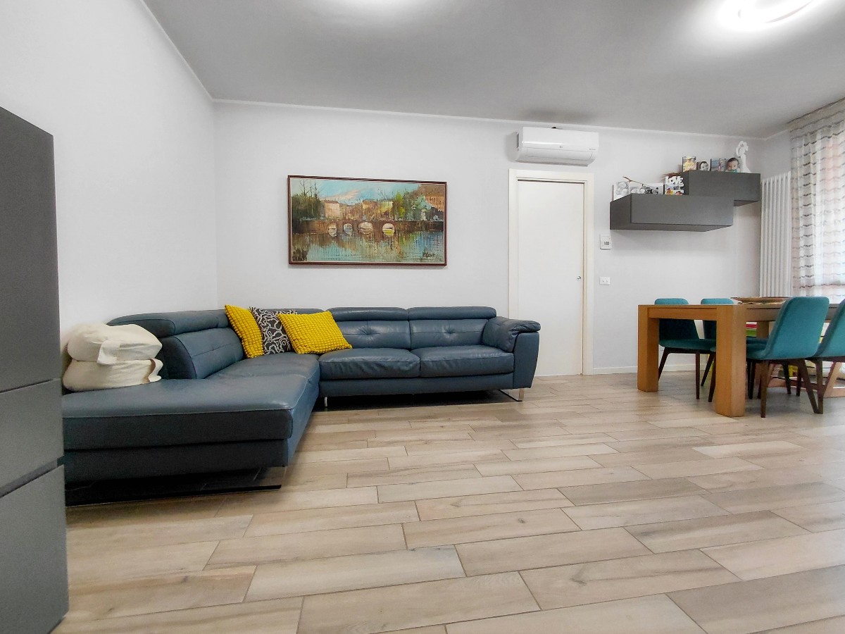 APPARTAMENTO 3 CAMERE in zona Canalina a Reggio Emilia