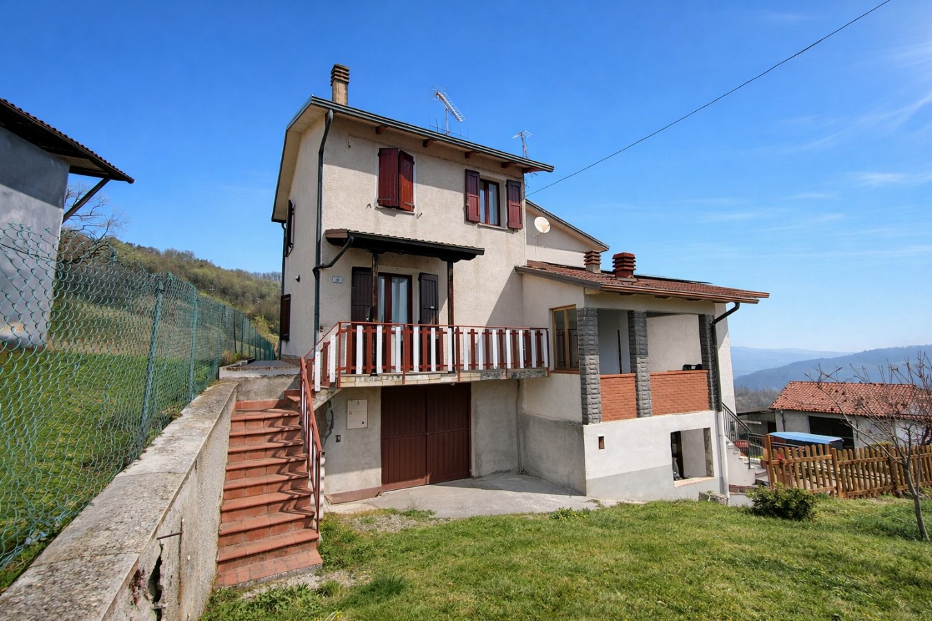 PORZIONE DI CASA in zona Villa Minozzo a Villa Minozzo