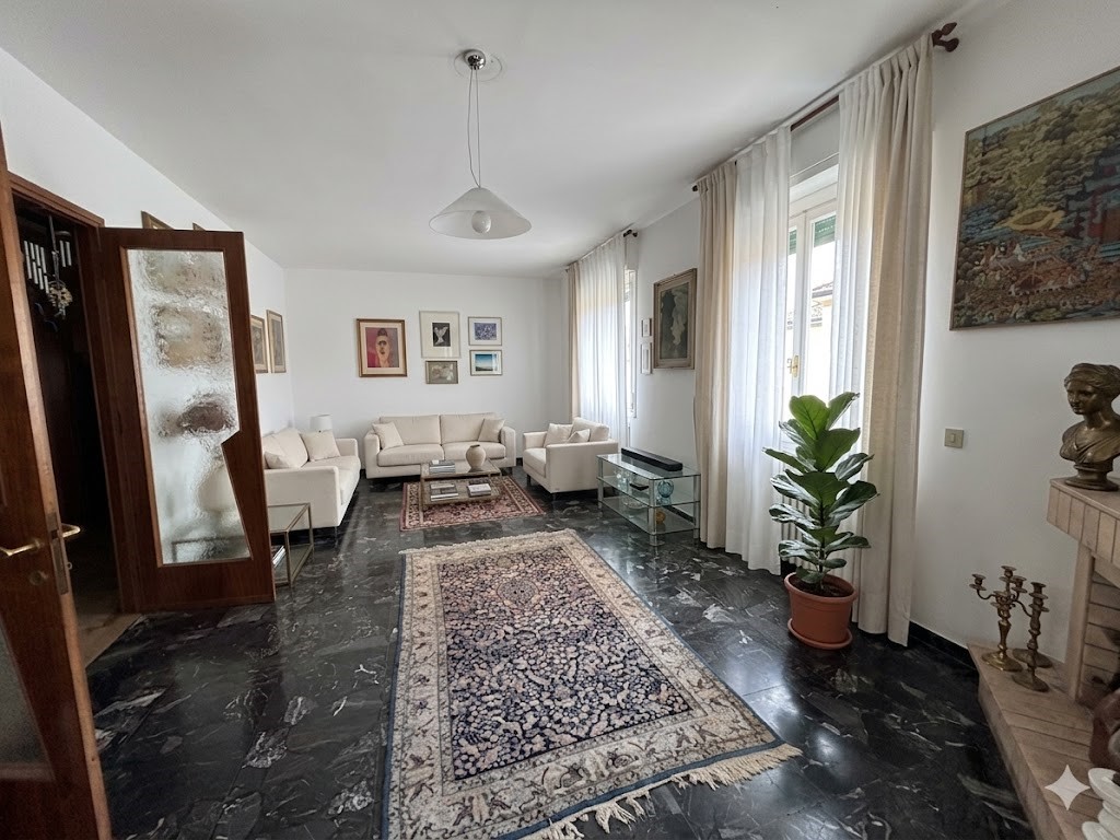 APPARTAMENTO ATTICO in zona Viale Risorgimento a Reggio Emilia