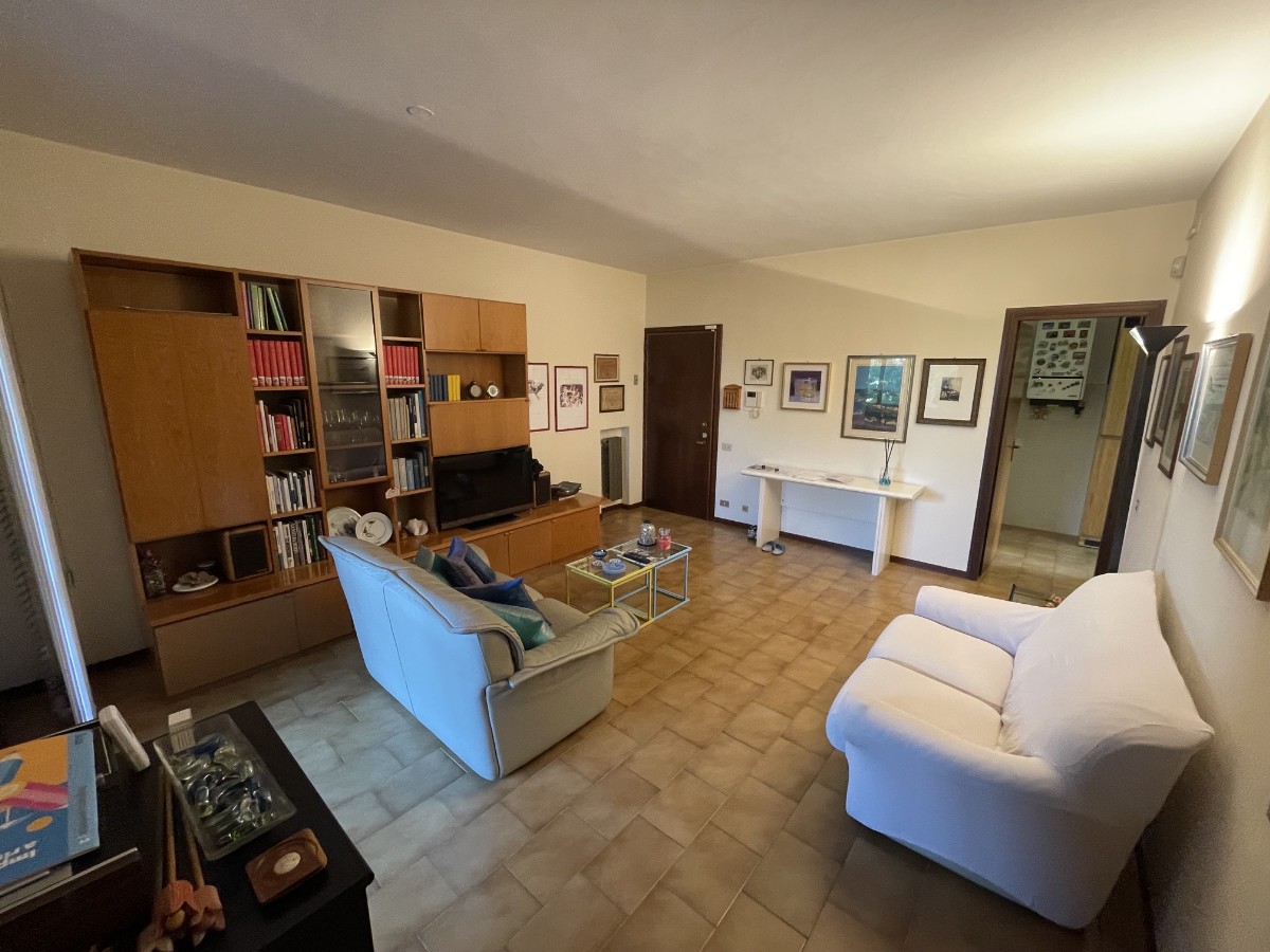 APPARTAMENTO 2 CAMERE in zona San Maurizio a Reggio Emilia